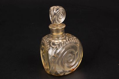 GUERLAIN - « Aï Loé » - (1906) 
Premier flacon...
