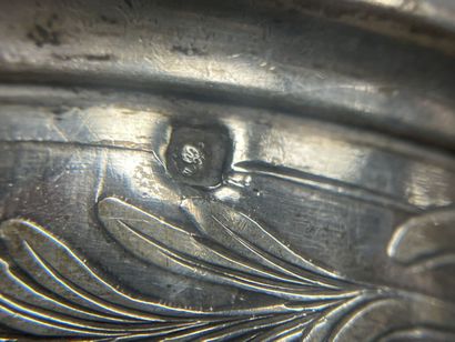 Timbale et rond de serviette en argent. 
H....
