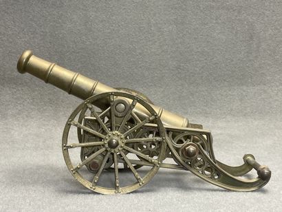 Réduction de canon en laiton. 
19 x 35 x...