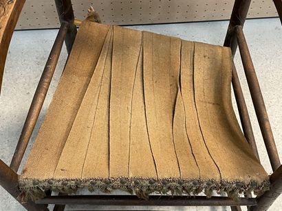 Fauteuil à bascule en bois sculpté d'une...
