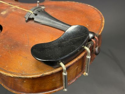 Violon. 
Sans étiquette.
L. caisse: 31,5...