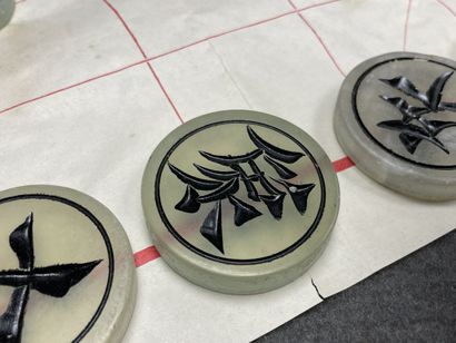 Le Xiangqi.
Jeu d'échecs chinois.