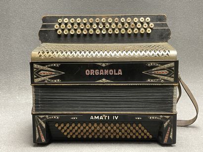 Accordéon ORGANOLA période Art Déco. 
40...