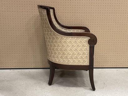 Bergère en acajou et placage d'acajou, pieds...