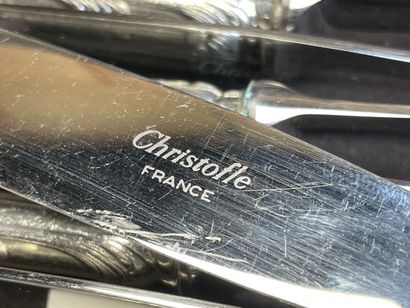 CHRISTOFLE modèle Marly.
Ménagère de couverts...