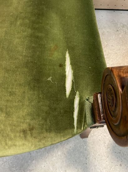 Fauteuil Restauration et trois chaises dossier...