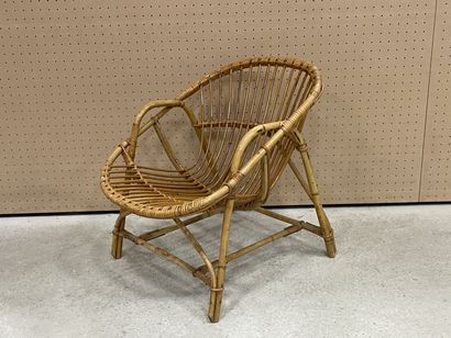 Salon en rotin : 
Trois fauteuils, deux fauteuils...