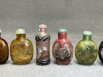Collection de seize tabatières chinoises...