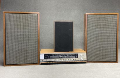 LOEWE OPTA ST 240
Tuner radio et trois enceintes
Radio...
