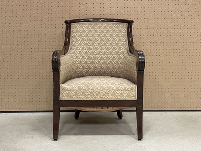 Bergère en acajou et placage d'acajou, pieds...