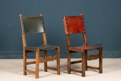 Six chaises en noyer.
Style du XVIe siècle
H....
