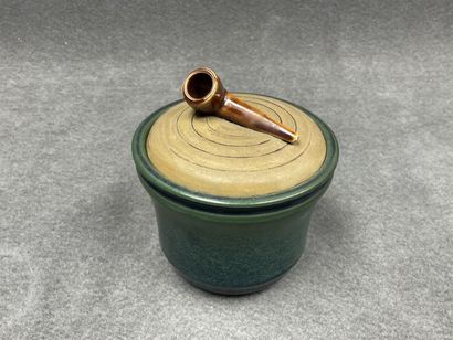 Pot à tabac, tonneau, pot couvert, pichet...