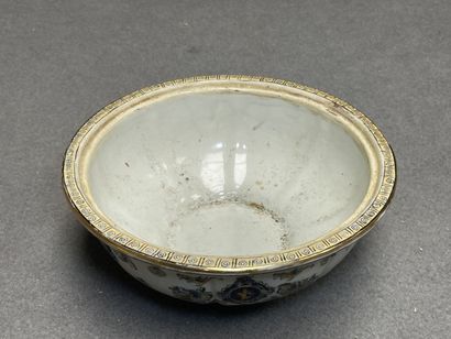 Pot pourri en porcelaine allemande ajourée,...