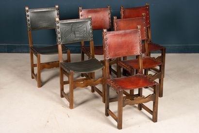 Six chaises en noyer.
Style du XVIe siècle
H....