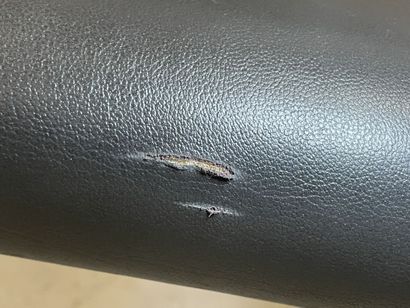Bieffeplast, Italie. 
Paire de fauteuils...