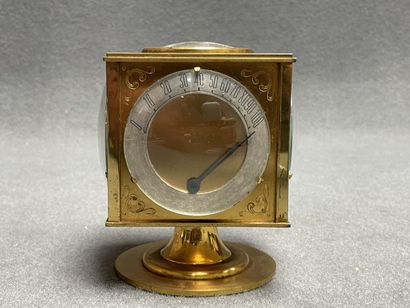 ACANTHE Pendulette de bureau en laiton doré...