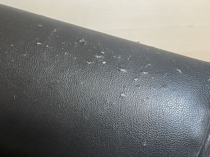 Bieffeplast, Italie. 
Paire de fauteuils...