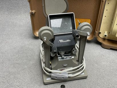 Projecteur CINERIC, visioneuse Minette et...