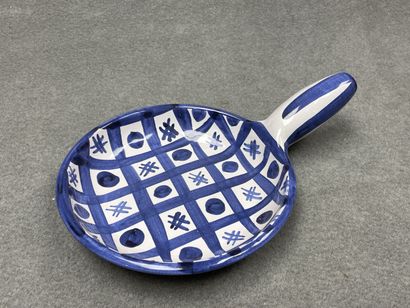 Robert PICAUT (1919 - 2000)
Deux poêlons,...