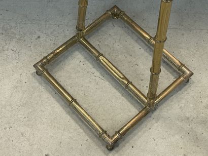 Valet de chambre en métal doré à l'imitation...
