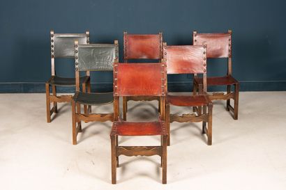 Six chaises en noyer.
Style du XVIe siècle
H....