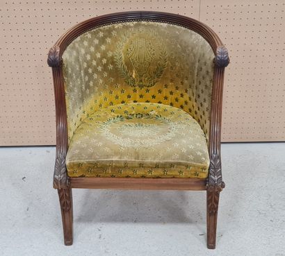 Fauteuil de bureau dossier gondole.
Style...