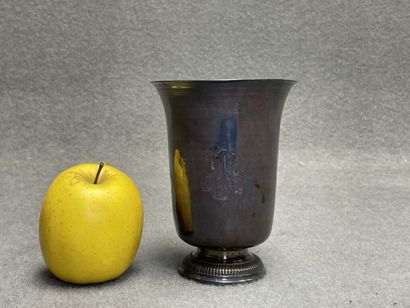 Timbale tulipe en argent XVIII°
H. :12,5...
