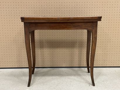 Table a jeux marquetée. 
fin XVIII° début...