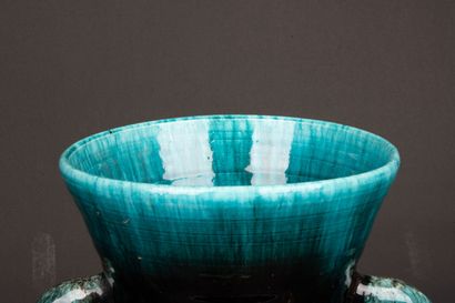 ACCOLAY
Grand vase à anses en céramique bleu...