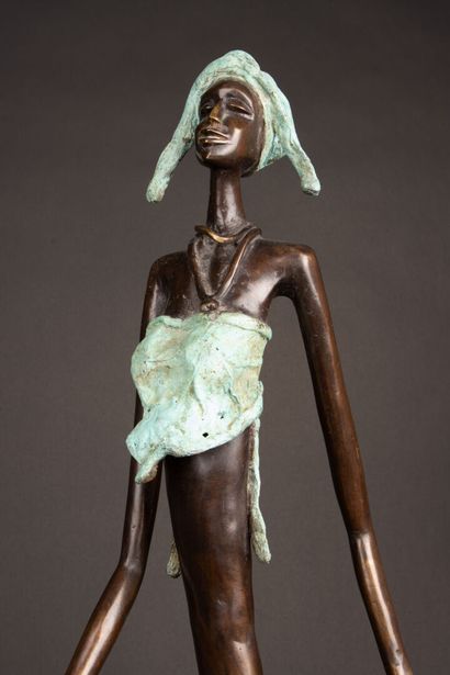 Grande sculpture en bronze polychrome:
Femme...