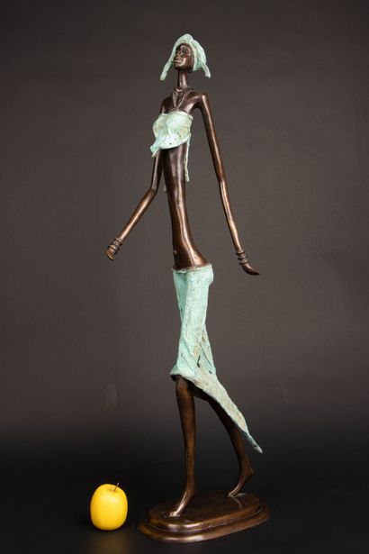 Grande sculpture en bronze polychrome:
Femme...