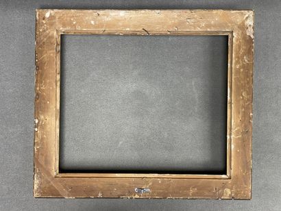 Cadre en bois et stuc doré. 
Dim. intérieur:...