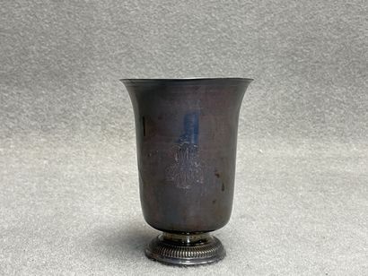 Timbale tulipe en argent XVIII°
H. :12,5...