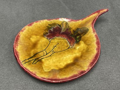 VALLAURIS, Atelier Gerlou.
Assiette en faience...