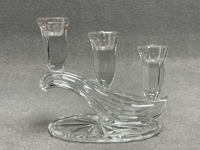 Paire de bougeoirs de table en cristal à...