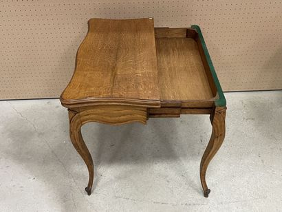 Table à jeux en placage de noyer
Napoléon...