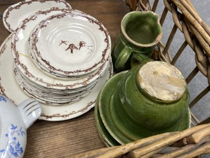 Coiffeuse de poupées en bois tourné façon...