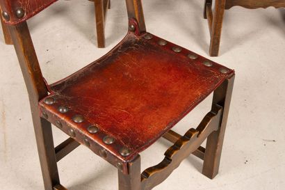 Six chaises en noyer.
Style du XVIe siècle
H....