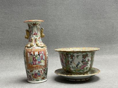 Vase et cache pot en porcelaine de Canton....