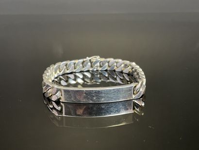 Gourmette en argent avec plaque vierge.
L:...