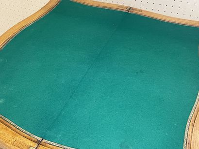 Table à jeux en placage de noyer
Napoléon...
