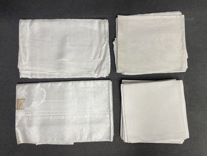 Lot de serviettes damassées et nappe