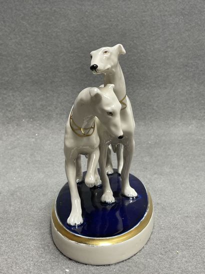 ROYAL DUX BOHEMIA
Lévriers en porcelaine...