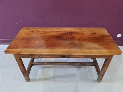 Table à entretoise à un tiroir
H: 74 x 150...