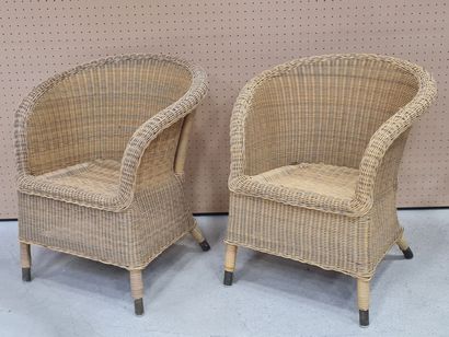 Salon en rotin comprenant une paire de fauteuils...