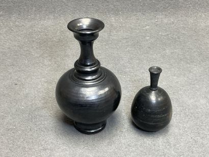 Jean MARAIS
Petit vase en céramique signé....