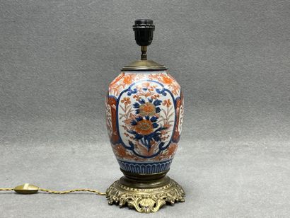 Pied de lampe en porcelaine Imari
H. :30...