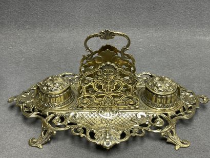 Ensemble de bureau en bronze néo-renaissance...