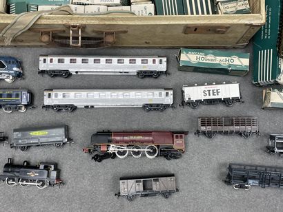 Importante collection de trains HO
Locomotives,...