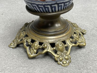 Pied de lampe en porcelaine Imari
H. :27...